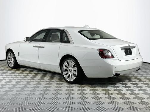 2022 Rolls-Royce Ghost