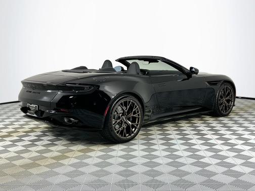 2026 Aston Martin DB12 Volante