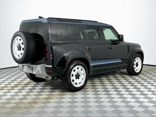 2025 Land Rover Defender 110 P300