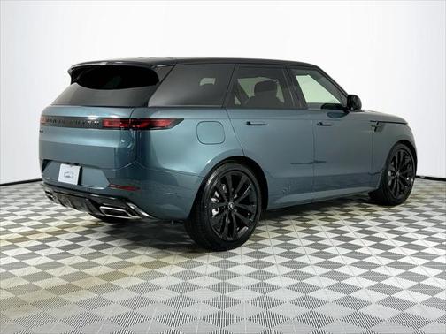 2025 Land Rover Range Rover Sport SE