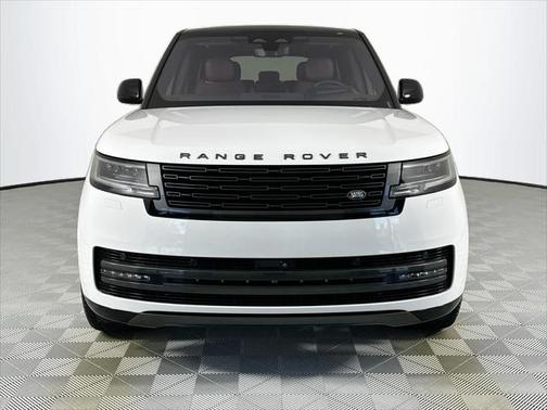 2023 Land Rover Range Rover P530 SE