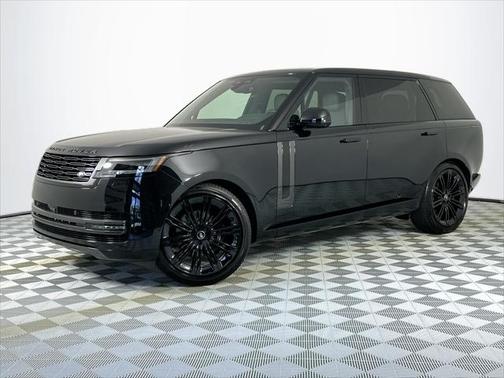 2025 Land Rover Range Rover P400 SE 7 Seat