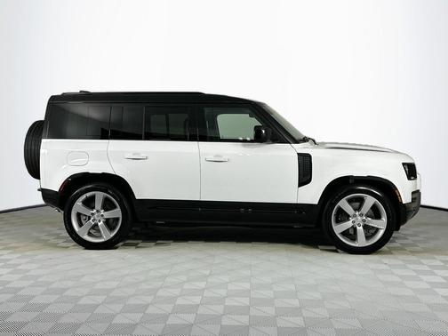 2025 Land Rover Defender 110 P400 X-Dynamic SE