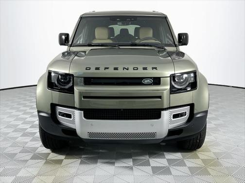 2025 Land Rover Defender 130 P400 S