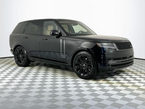 2025 Land Rover Range Rover P400 SE