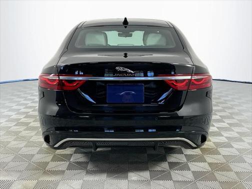 2024 Jaguar XF R-Dynamic SE P250 AWD Automatic