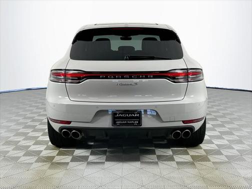 2021 Porsche Macan Base