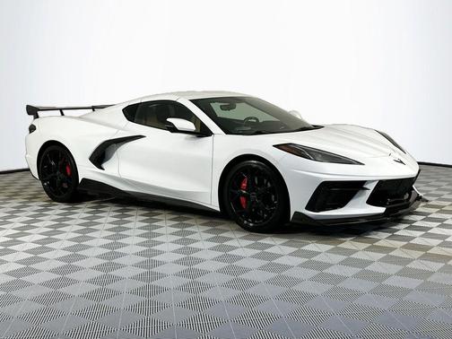 Arctic White 2020 Chevrolet Corvette Stingray w/2LT
