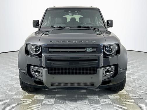 2025 Land Rover Defender V8