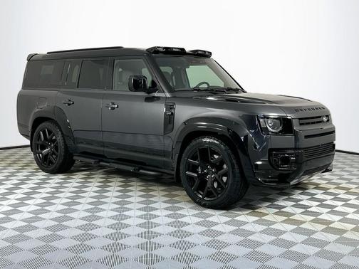 2025 Land Rover Defender V8