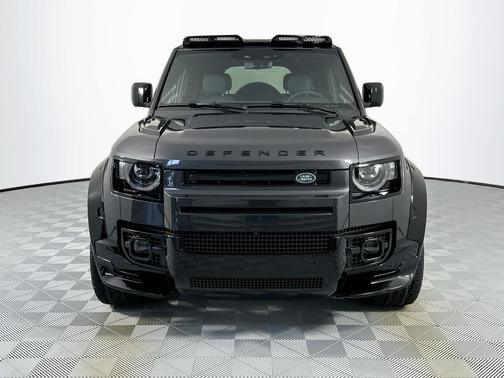 2025 Land Rover Defender V8