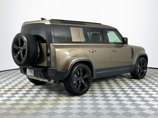 2026 Land Rover Defender P300 S