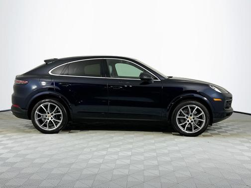 2022 Porsche Cayenne Cayenne