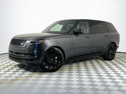 2025 Land Rover Range Rover P400 SE 7 Seat
