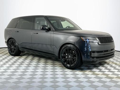 2025 Land Rover Range Rover P400 SE 7 Seat