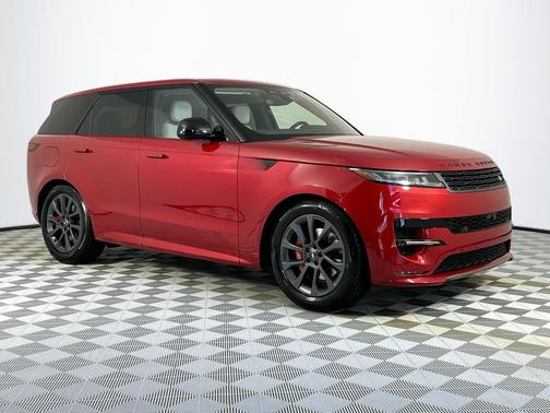 2025 Land Rover Range Rover Sport SE