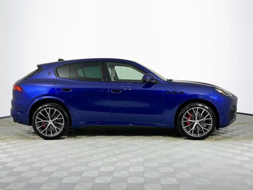 Blue 2026 Maserati Grecale Modena
