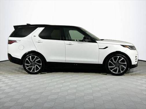 2025 Land Rover Discovery P360 Metropolitan Edition