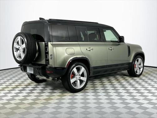 2025 Land Rover Defender 110 P400 X