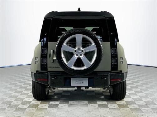 2025 Land Rover Defender 110 P400 X