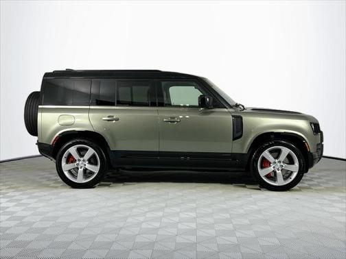 2025 Land Rover Defender 110 P400 X