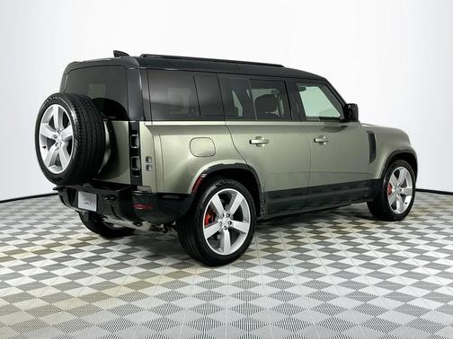 2025 Land Rover Defender 110 P400 X