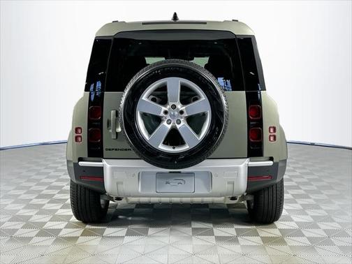 2025 Land Rover Defender 110 P400 S