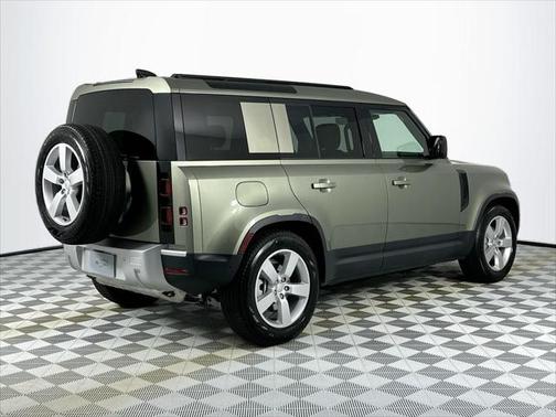 2025 Land Rover Defender 110 P400 S
