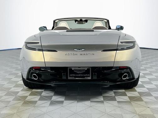 2026 Aston Martin DB12 Volante