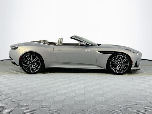 2026 Aston Martin DB12 Volante
