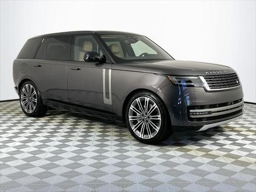 2025 Land Rover Range Rover P530 SE 7 Seat