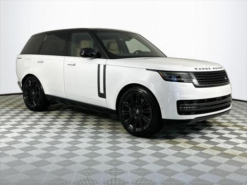 2025 Land Rover Range Rover P530 SE