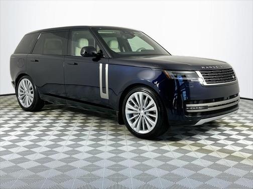 2025 Land Rover Range Rover P530 SE 7 Seat