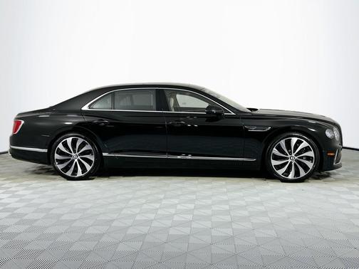 2026 Bentley Flying Spur Base