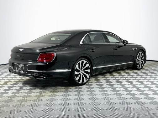 2026 Bentley Flying Spur Base