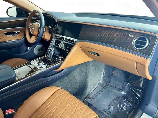 2022 Bentley Flying Spur Hybrid 