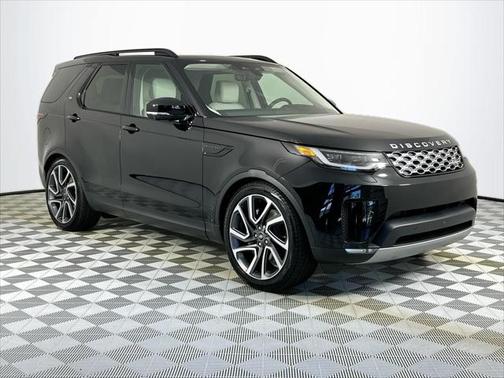 2025 Land Rover Discovery P300 S