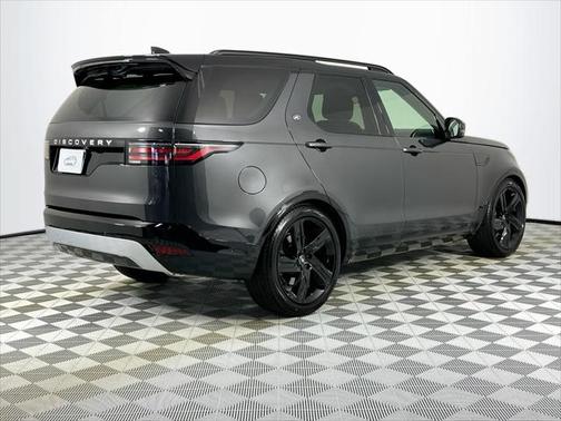2025 Land Rover Discovery P360 Metropolitan Edition