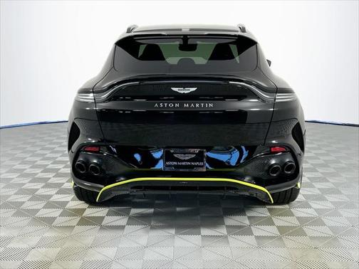 2025 Aston Martin DBX 707