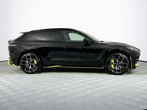 2025 Aston Martin DBX 707