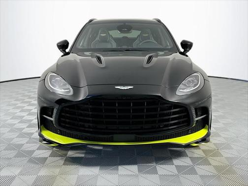 2025 Aston Martin DBX 707