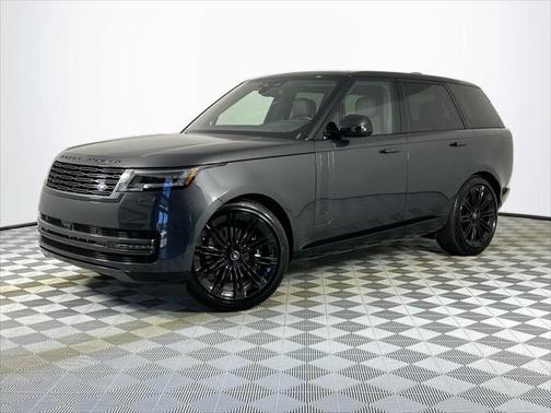 2025 Land Rover Range Rover P530 SE