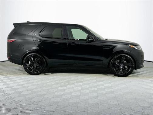 2025 Land Rover Discovery P360 Dynamic SE
