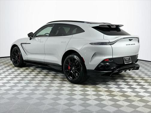 2024 Aston Martin DBX 707