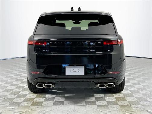 2025 Land Rover Range Rover Sport SE