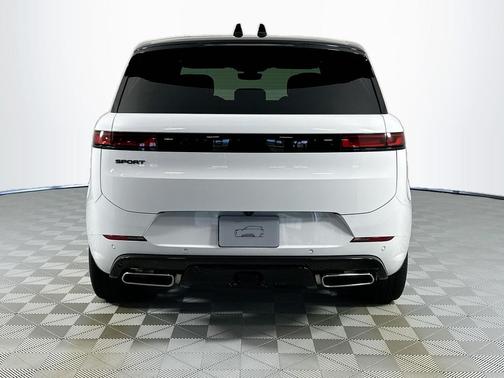 2025 Land Rover Range Rover Sport SE