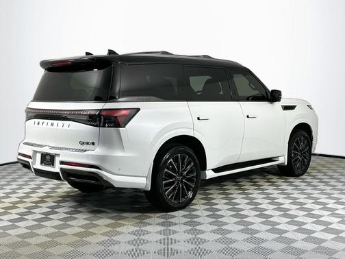 2025 INFINITI QX80 AUTOGRAPH AWD