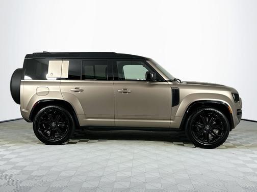2025 Land Rover Defender V8