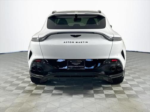 2025 Aston Martin DBX 707