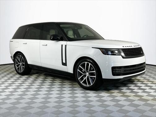 2025 Land Rover Range Rover P400 SE